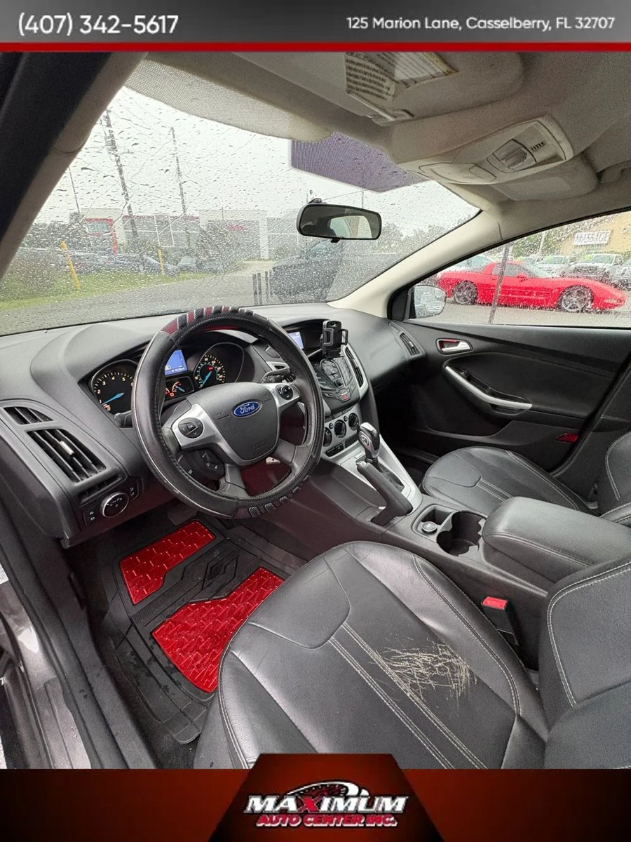 Used 2014 Ford Focus SE w/ Equipment Group 201A FWD image 11