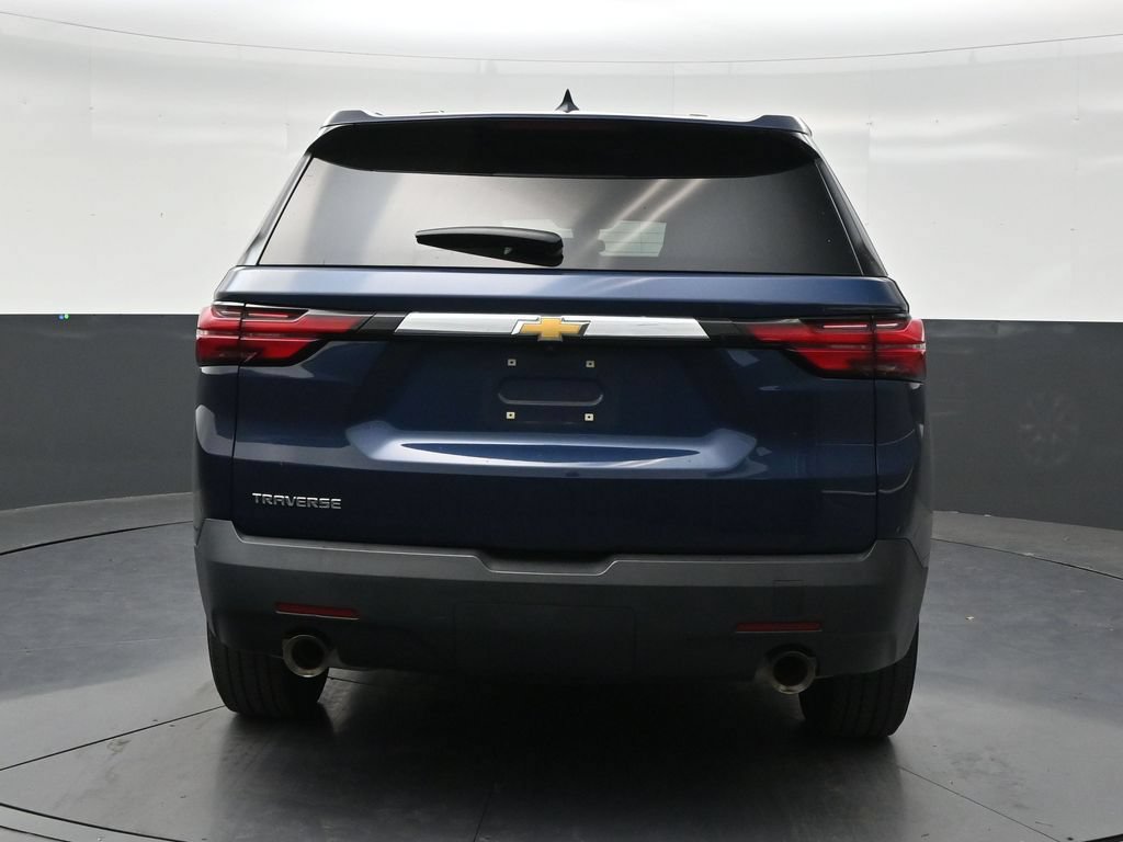 Used 2023 Chevrolet Traverse LS FWD image 4