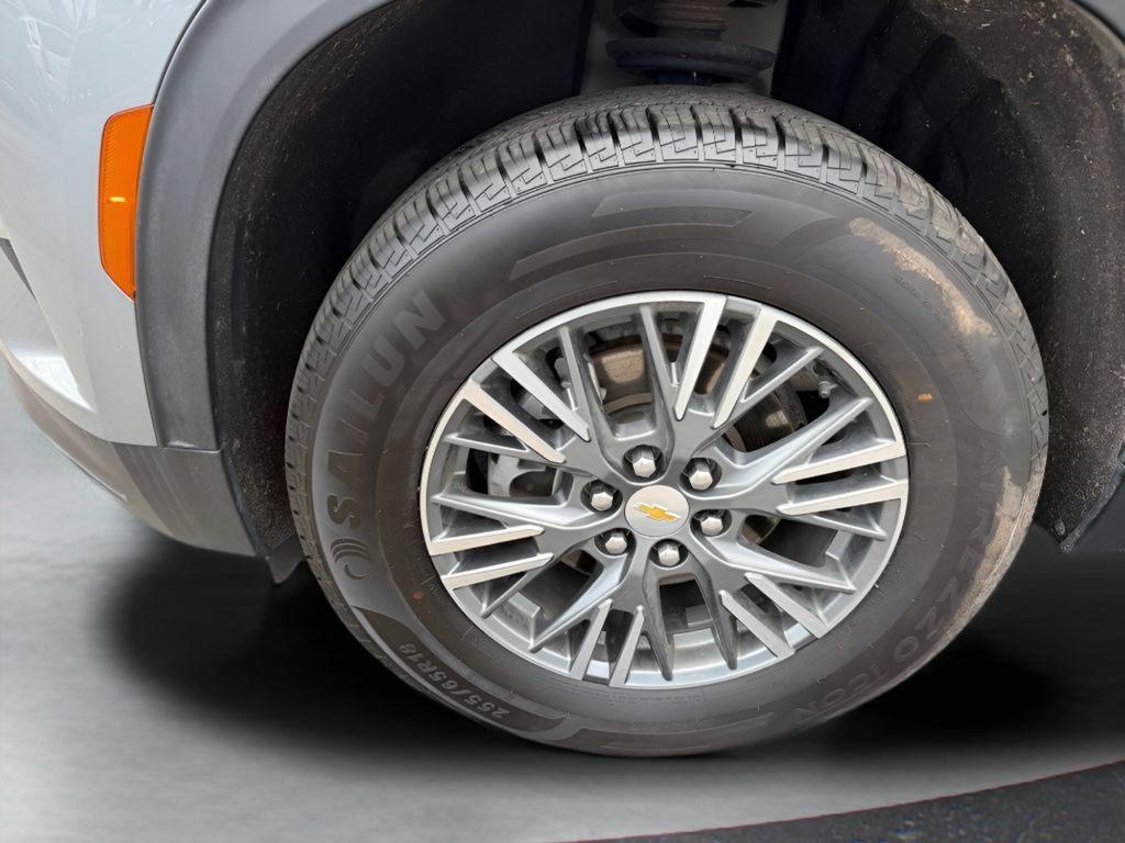 Used 2024 Chevrolet Traverse LT AWD/4WD image 15