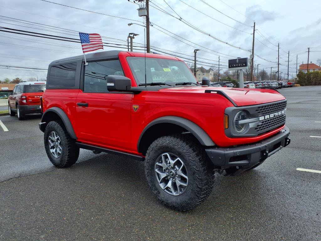 Certified 2024 Ford Bronco Badlands image 1