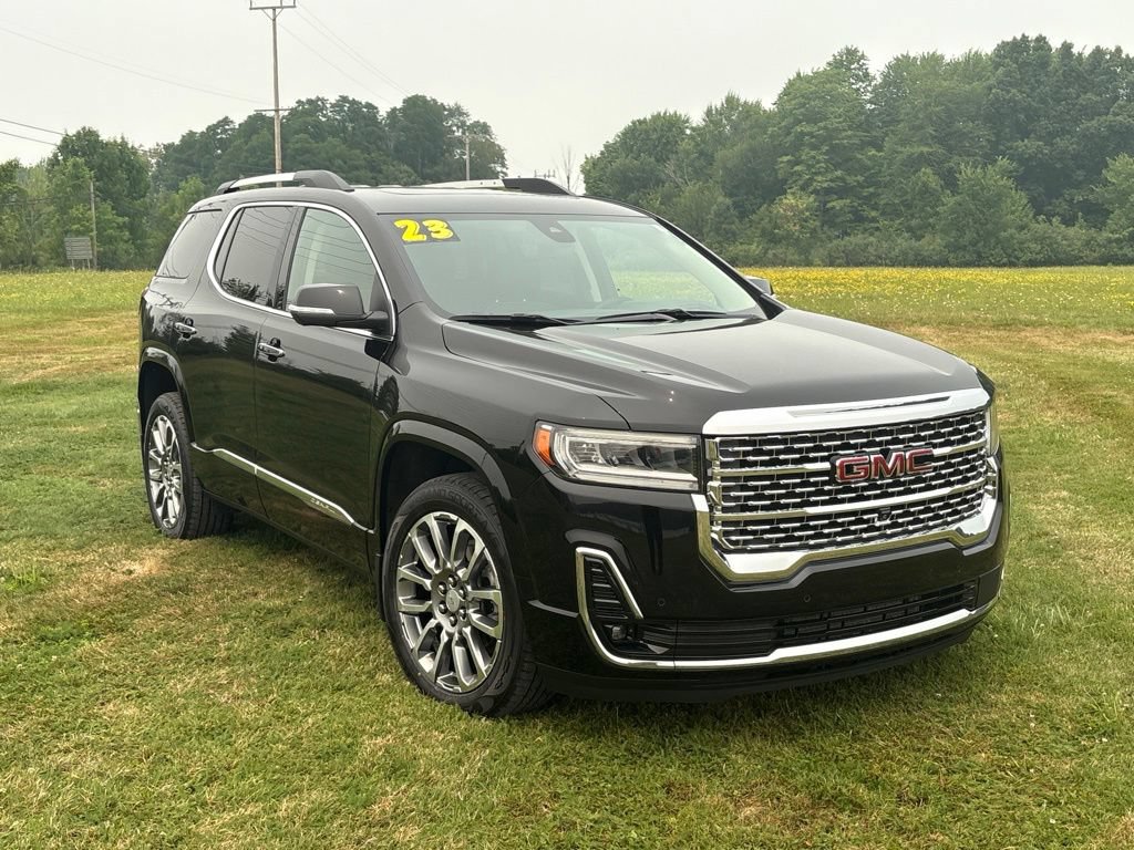 Used 2023 GMC Acadia Denali w/ Denali Technology Package AWD/4WD image 2