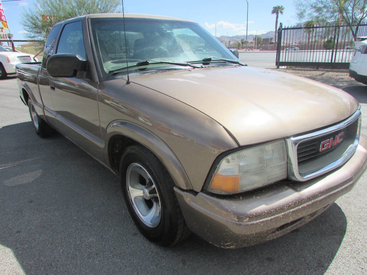 Used 2003 GMC Sonoma SLS w/ SLS Preferred Equipment Group image 5
