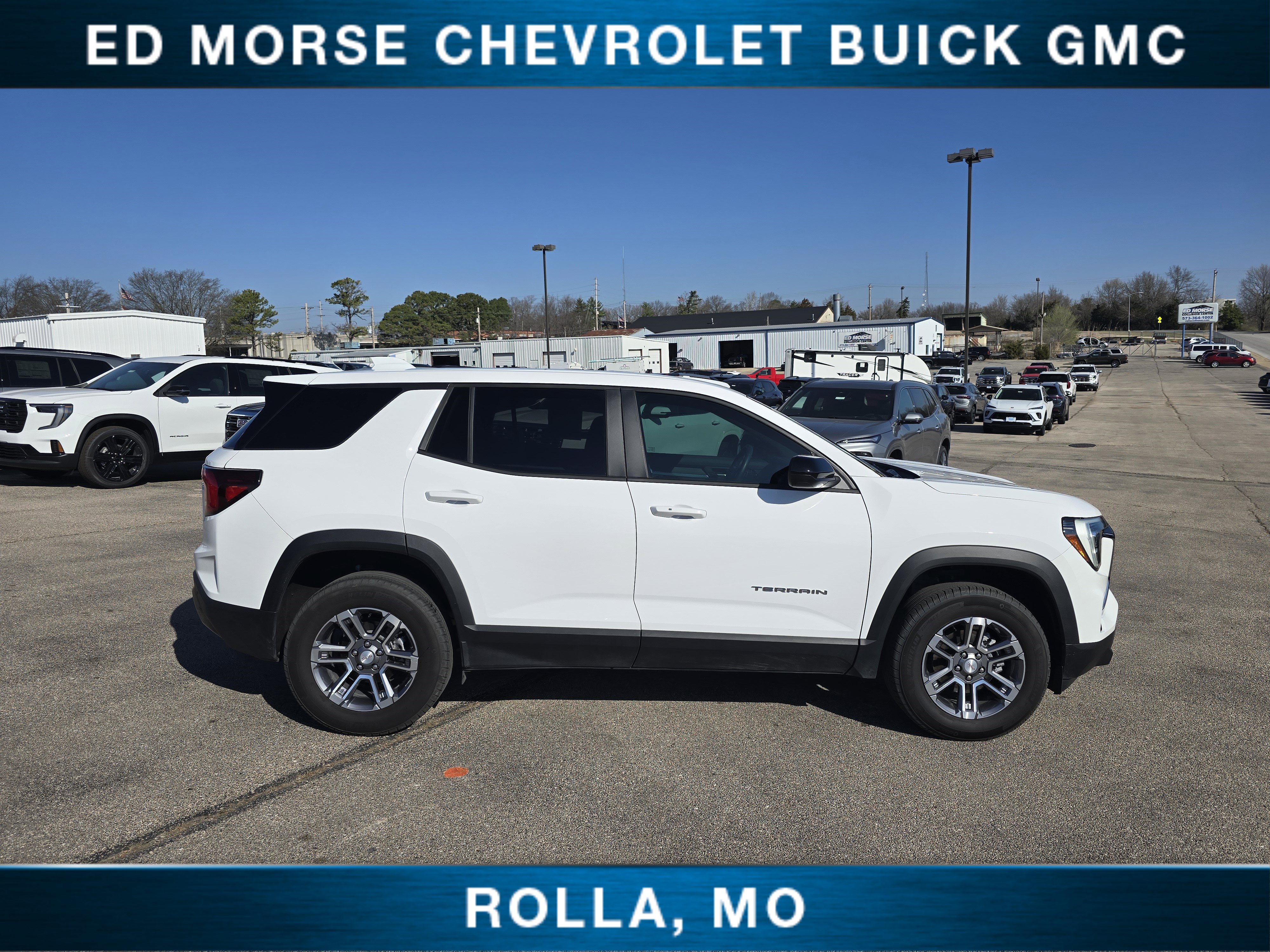 Used 2025 GMC Terrain Elevation image 2