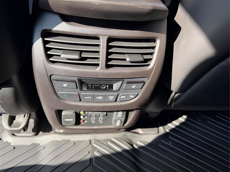 Used 2019 Acura MDX w/ Advance & Entertainment Pkg FWD image 34