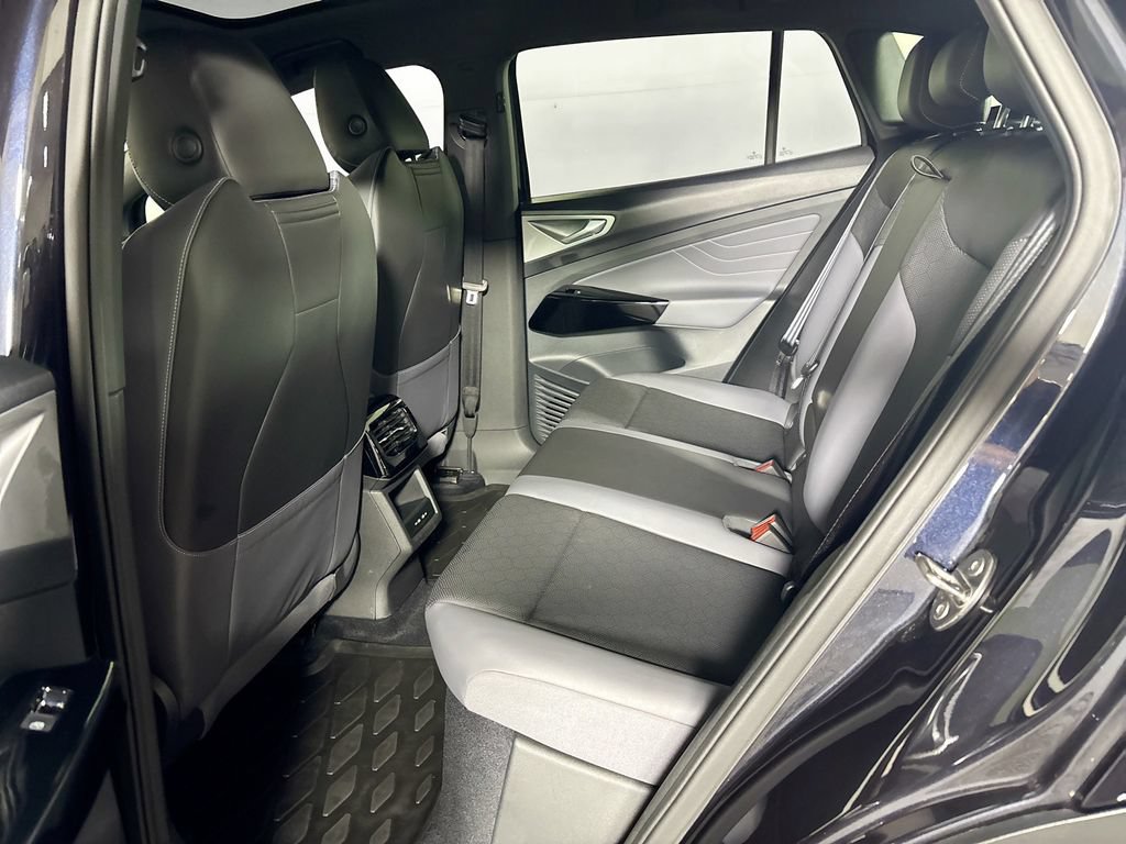 Certified 2023 Volkswagen ID.4 Pro S AWD/4WD image 22