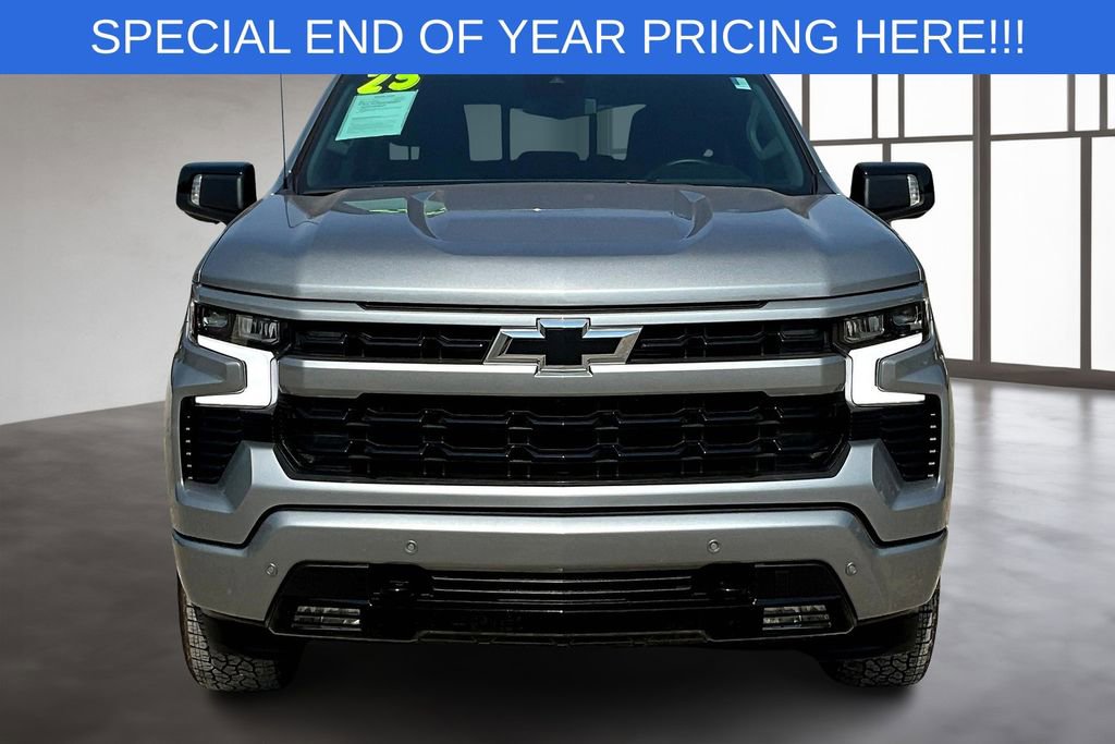 Used 2025 Chevrolet Silverado 1500 RST w/ Dark Appearance Package image 2