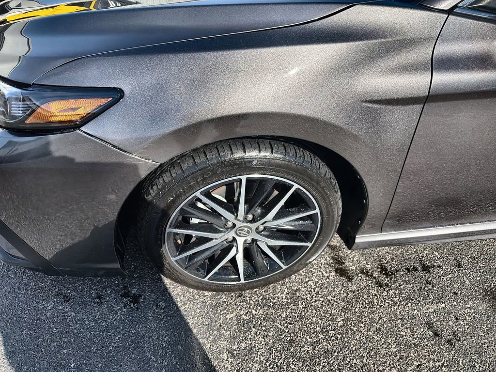 Used 2024 Toyota Camry SE w/ Convenience Package FWD image 16