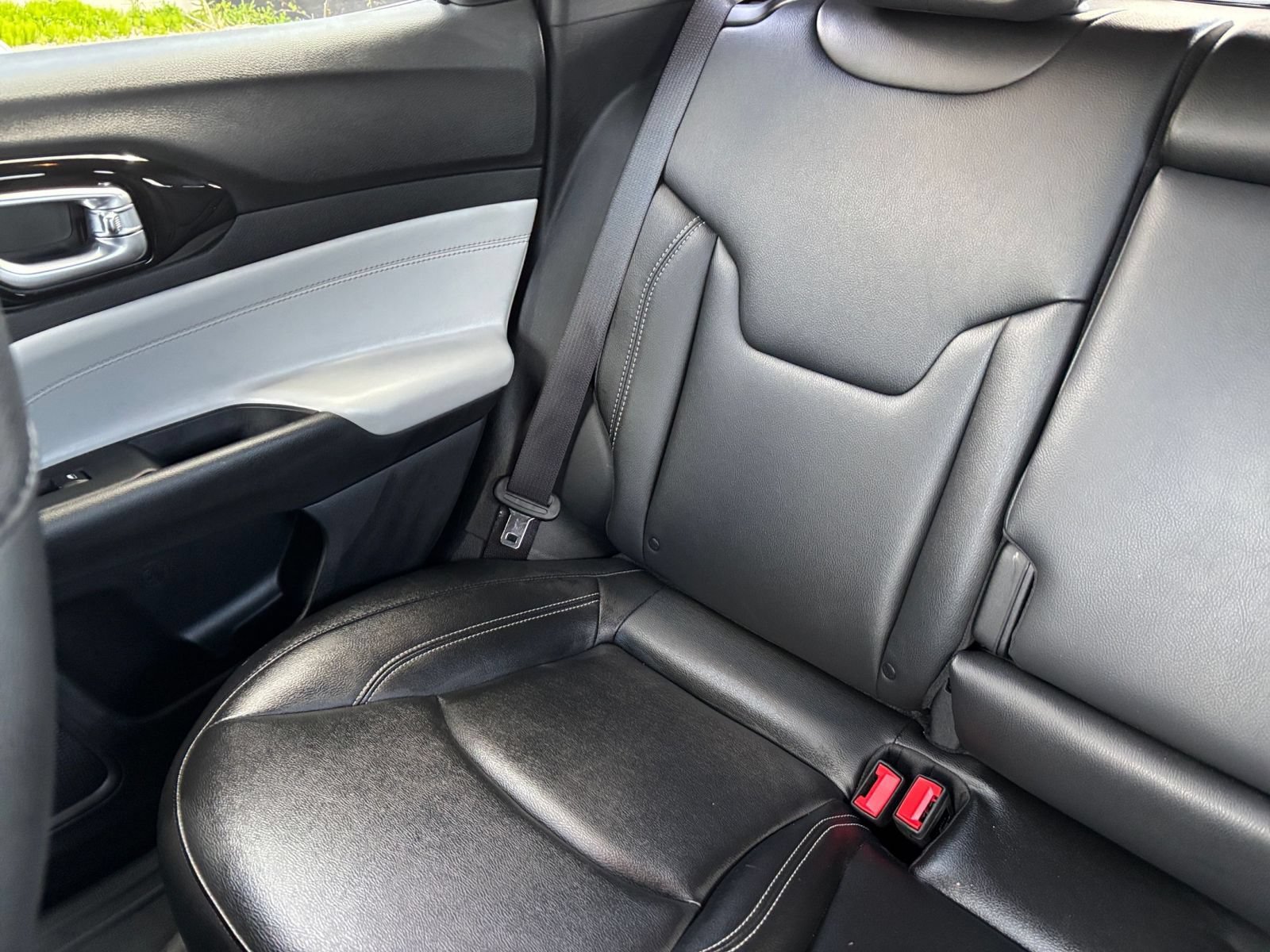 Used 2025 Jeep Compass Limited AWD/4WD image 41