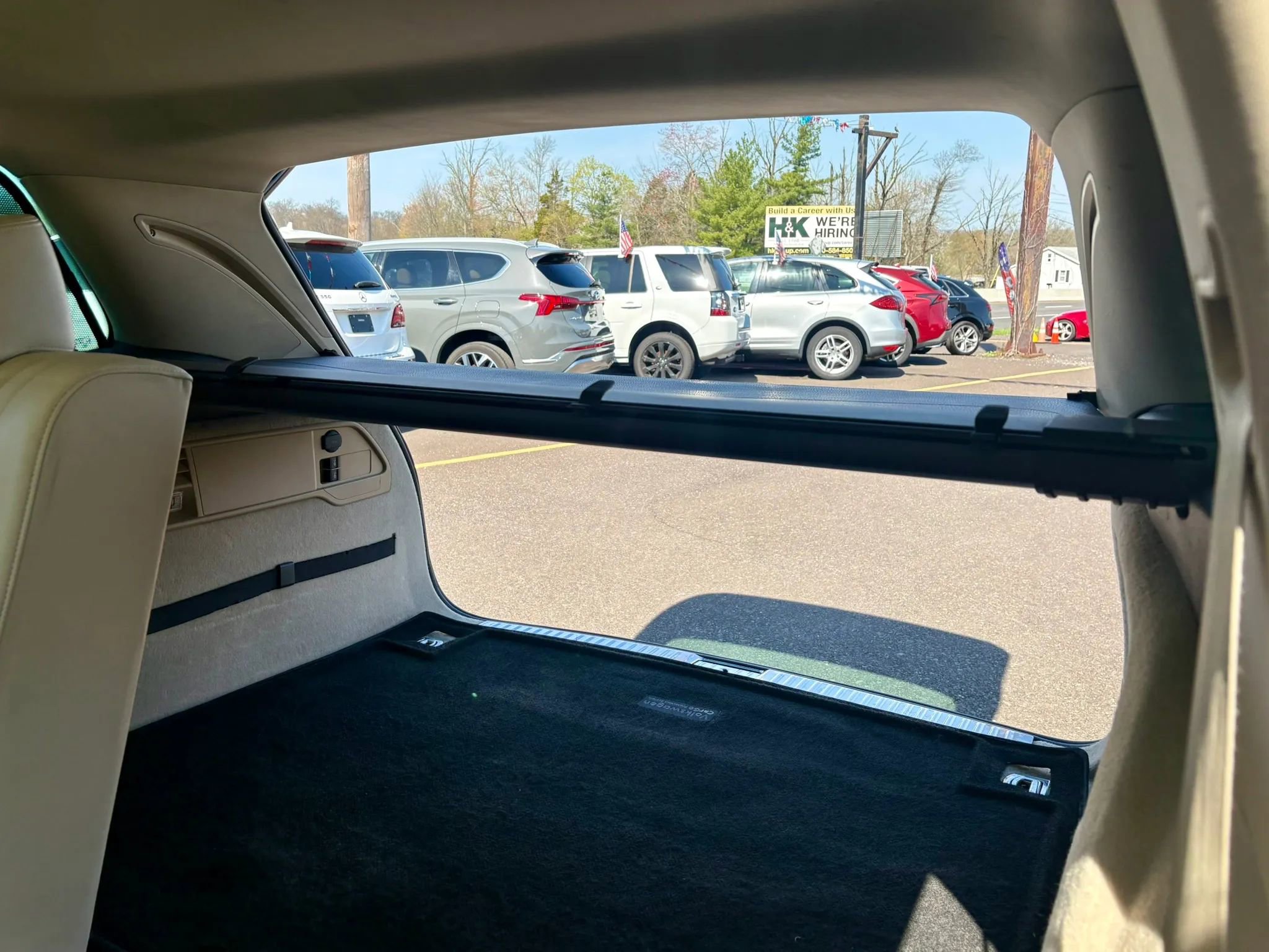 Used 2012 Volkswagen Touareg TDI image 21