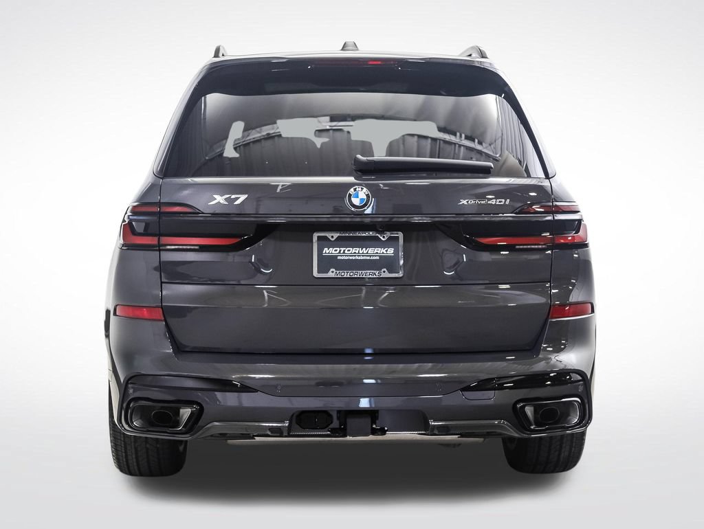 Used 2027 BMW X7 xDrive40i w/ M Sport Package AWD/4WD image 4