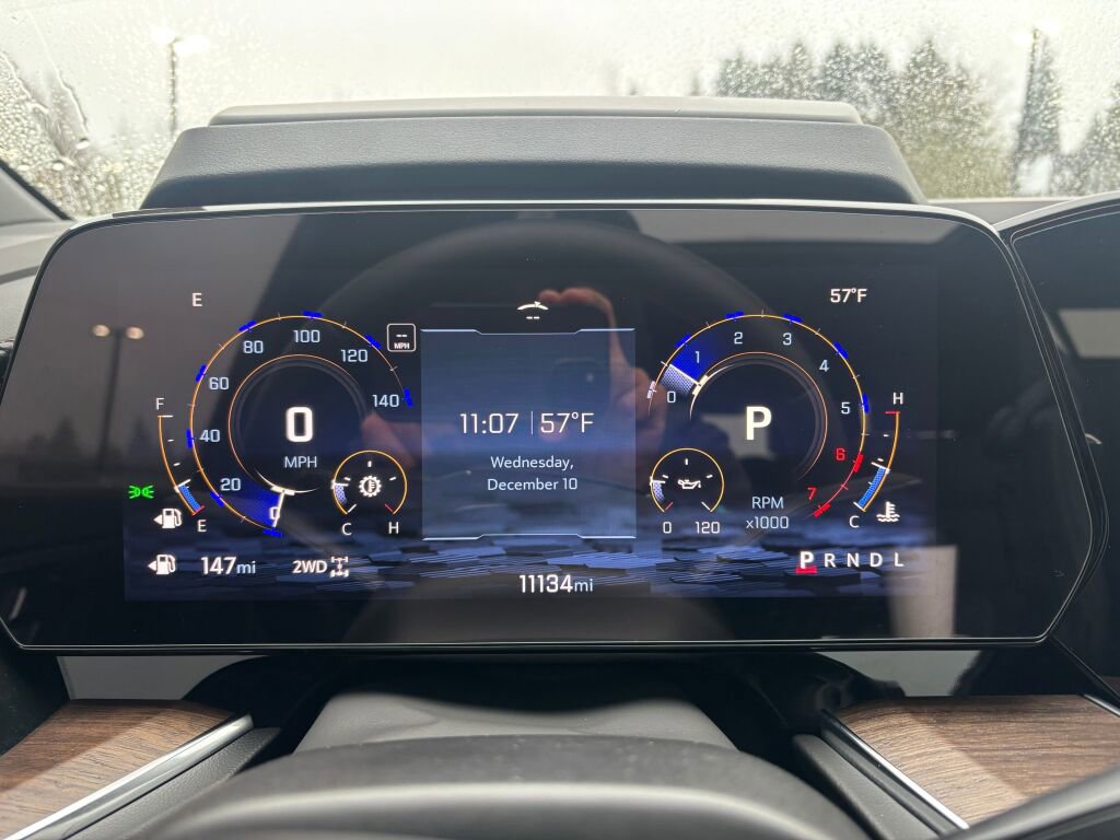 Used 2025 Chevrolet Suburban High Country image 25