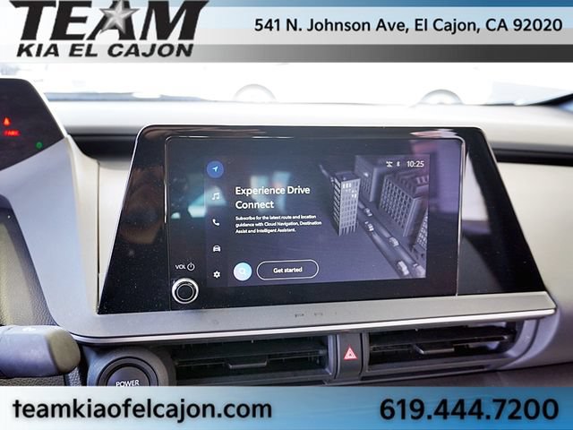 Used 2025 Toyota Prius LE FWD image 27