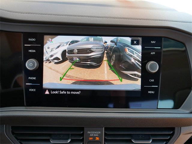 Certified 2024 Volkswagen Jetta SEL image 28