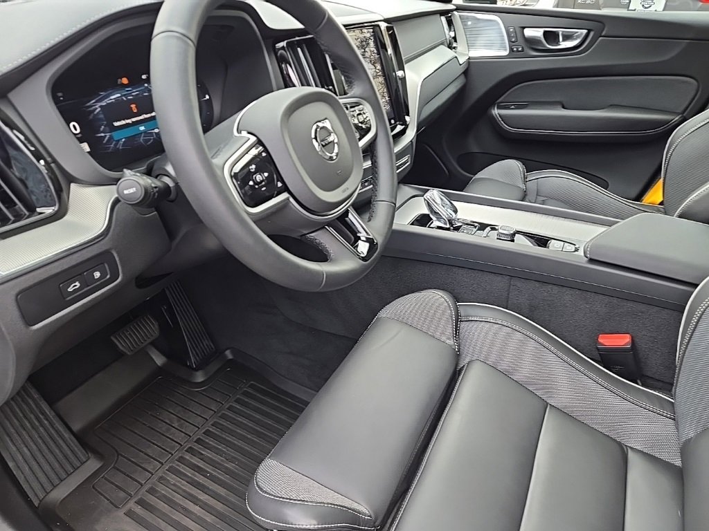 Certified 2025 Volvo XC60 T8 Polestar image 21