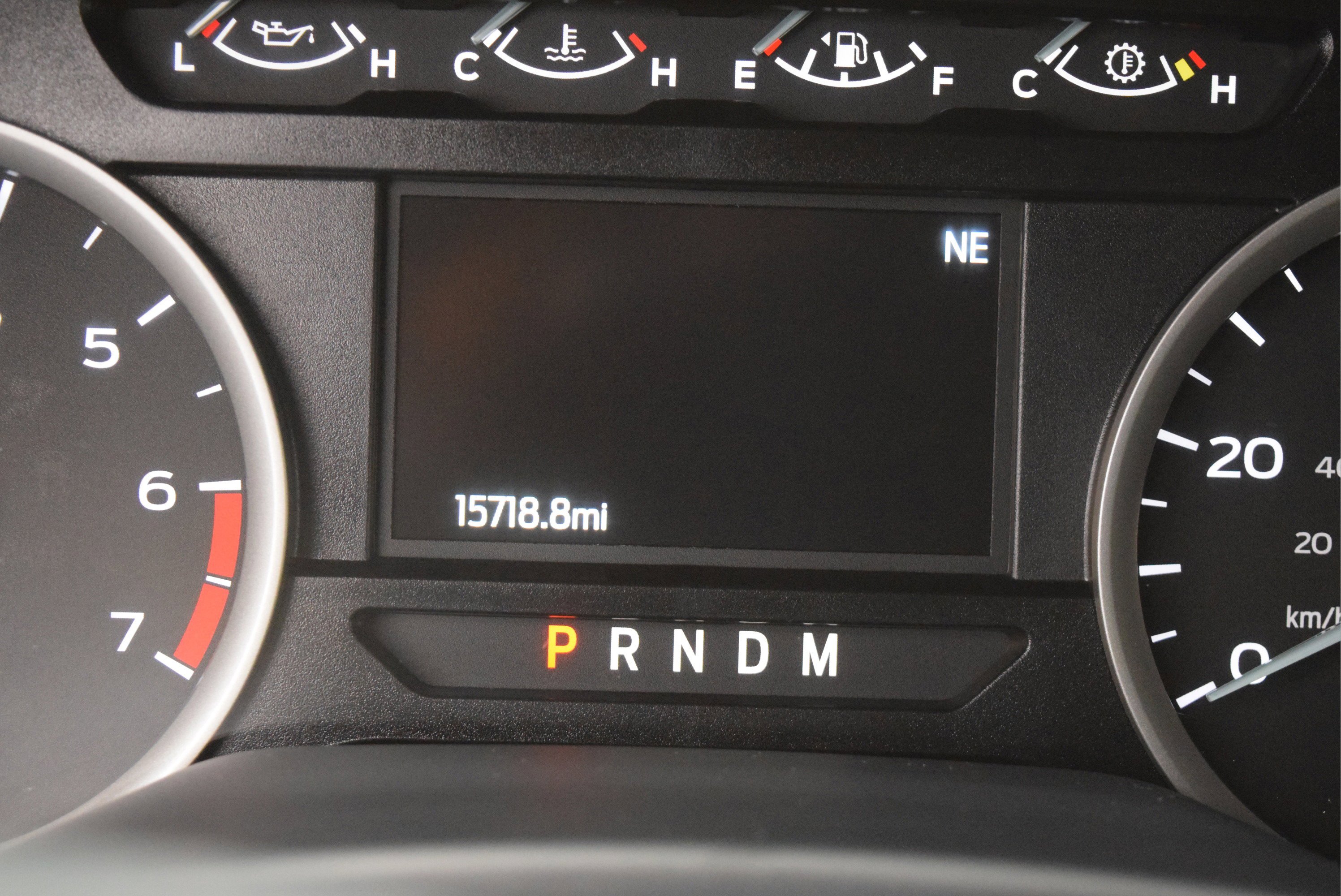 Used 2022 Ford F350 XLT w/ Camper Package image 12