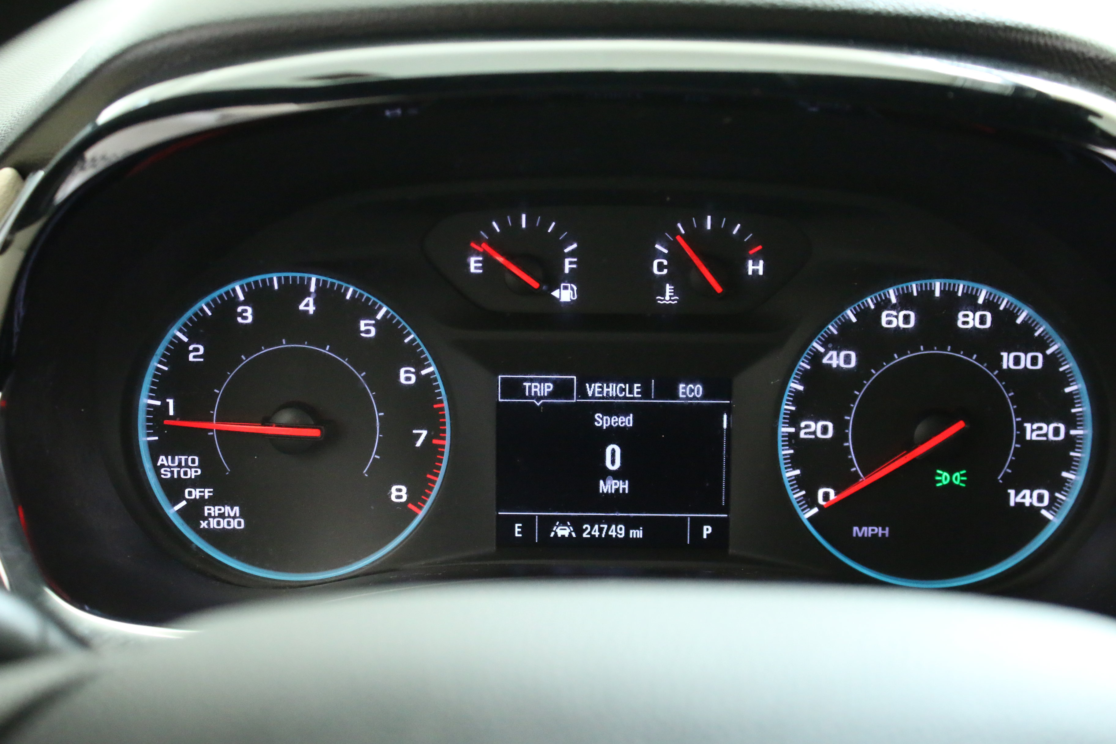 Used 2023 Chevrolet Traverse LS FWD image 18