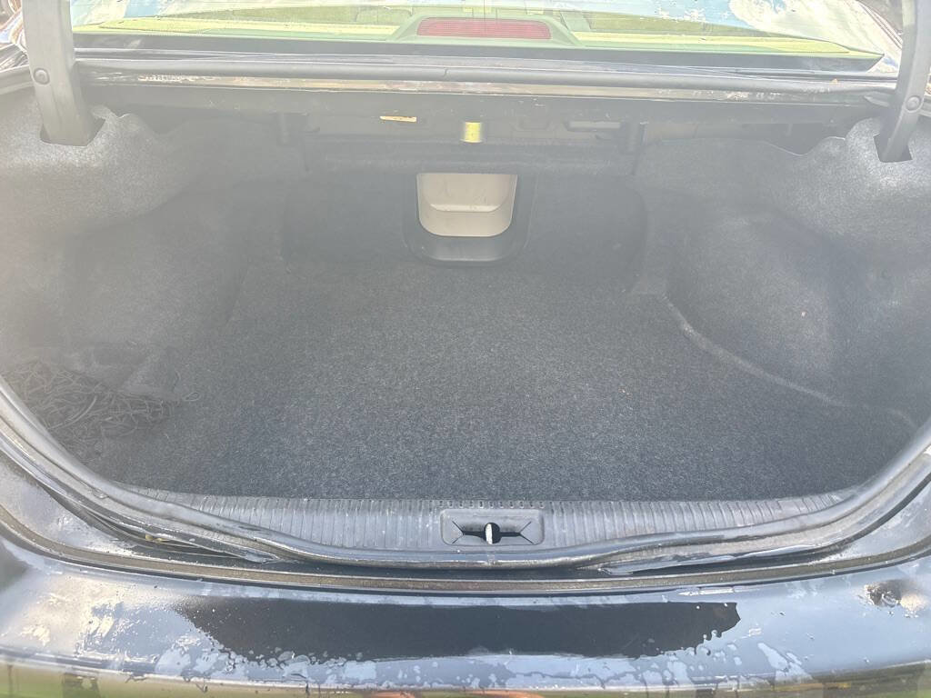 Used 2010 Toyota Avalon Limited image 14