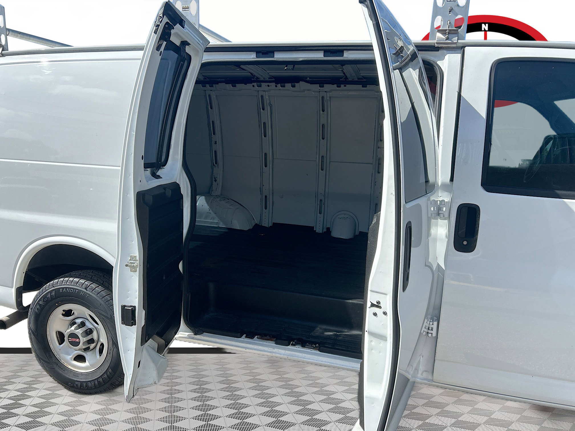 Used 2021 GMC Savana 2500 w/ Driver Convenience Package RWD image 23