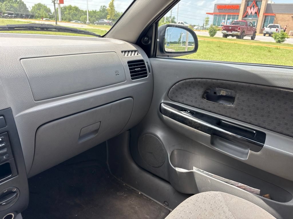 Used 2003 Kia Rio Cinco FWD image 11