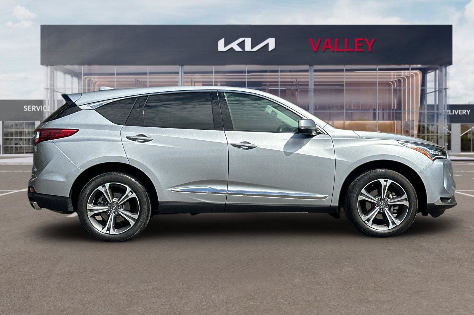 Used 2025 Acura RDX w/ Technology Package AWD/4WD image 3
