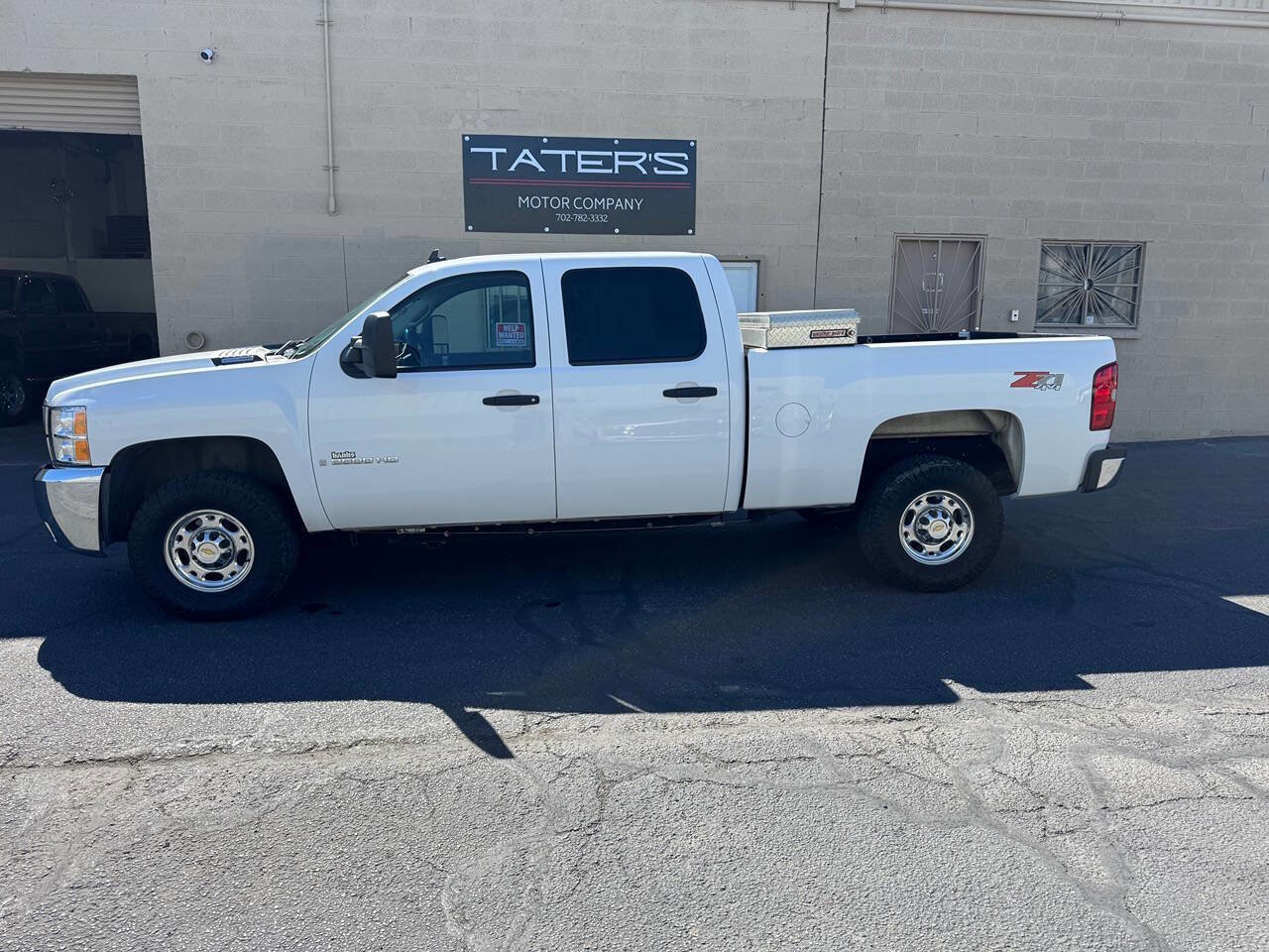 Used 2008 Chevrolet Silverado 2500 LT w/ 1LT Convenience Package AWD/4WD image 6