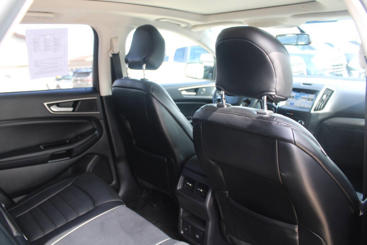 Used 2016 Ford Edge SEL w/ Equipment Group 201A image 10