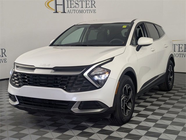 Used 2023 Kia Sportage LX image 4