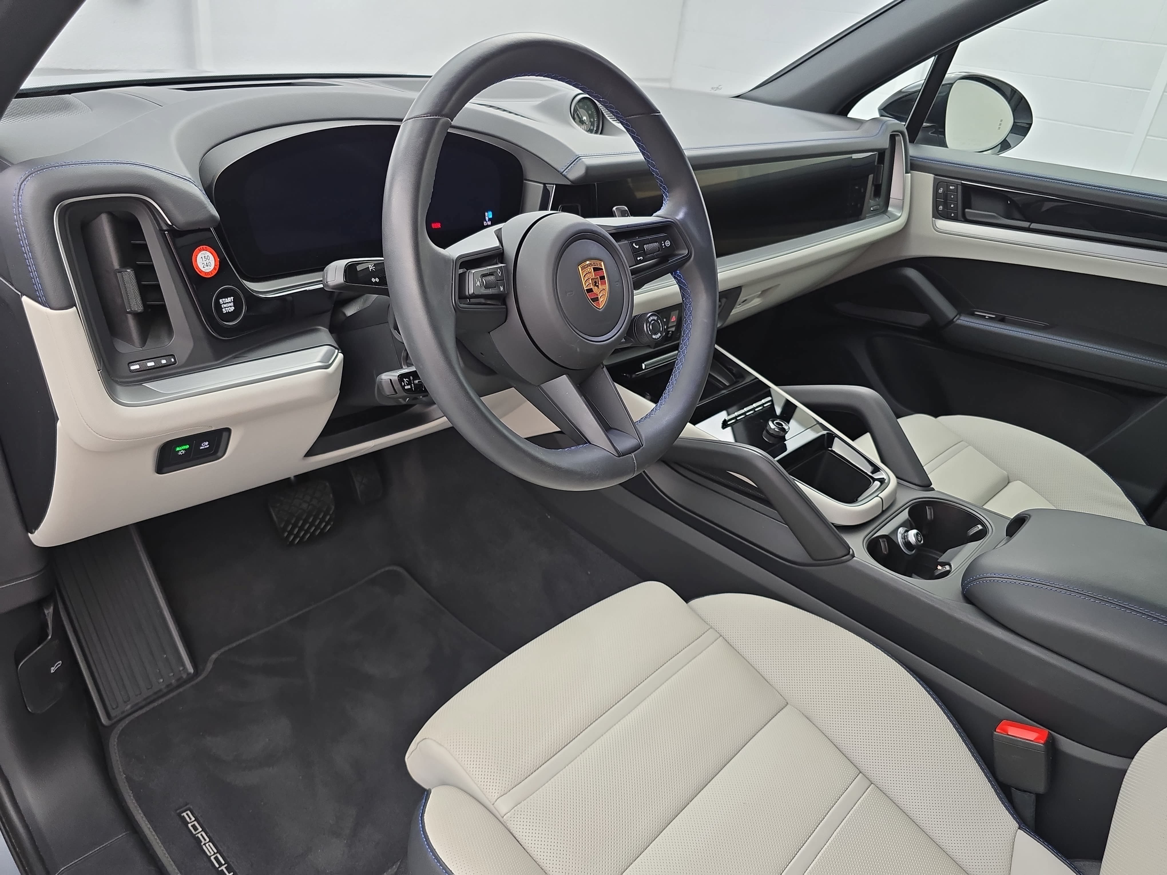 Certified 2026 Porsche Cayenne E-Hybrid AWD/4WD image 18