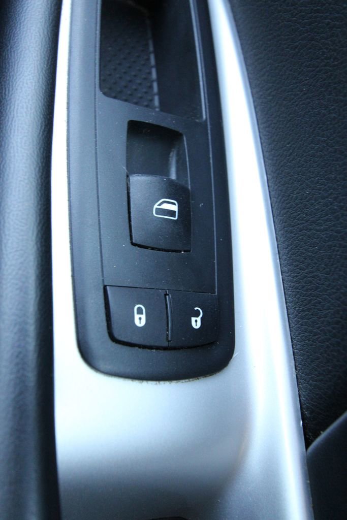 Used 2018 Dodge Journey SE FWD image 24