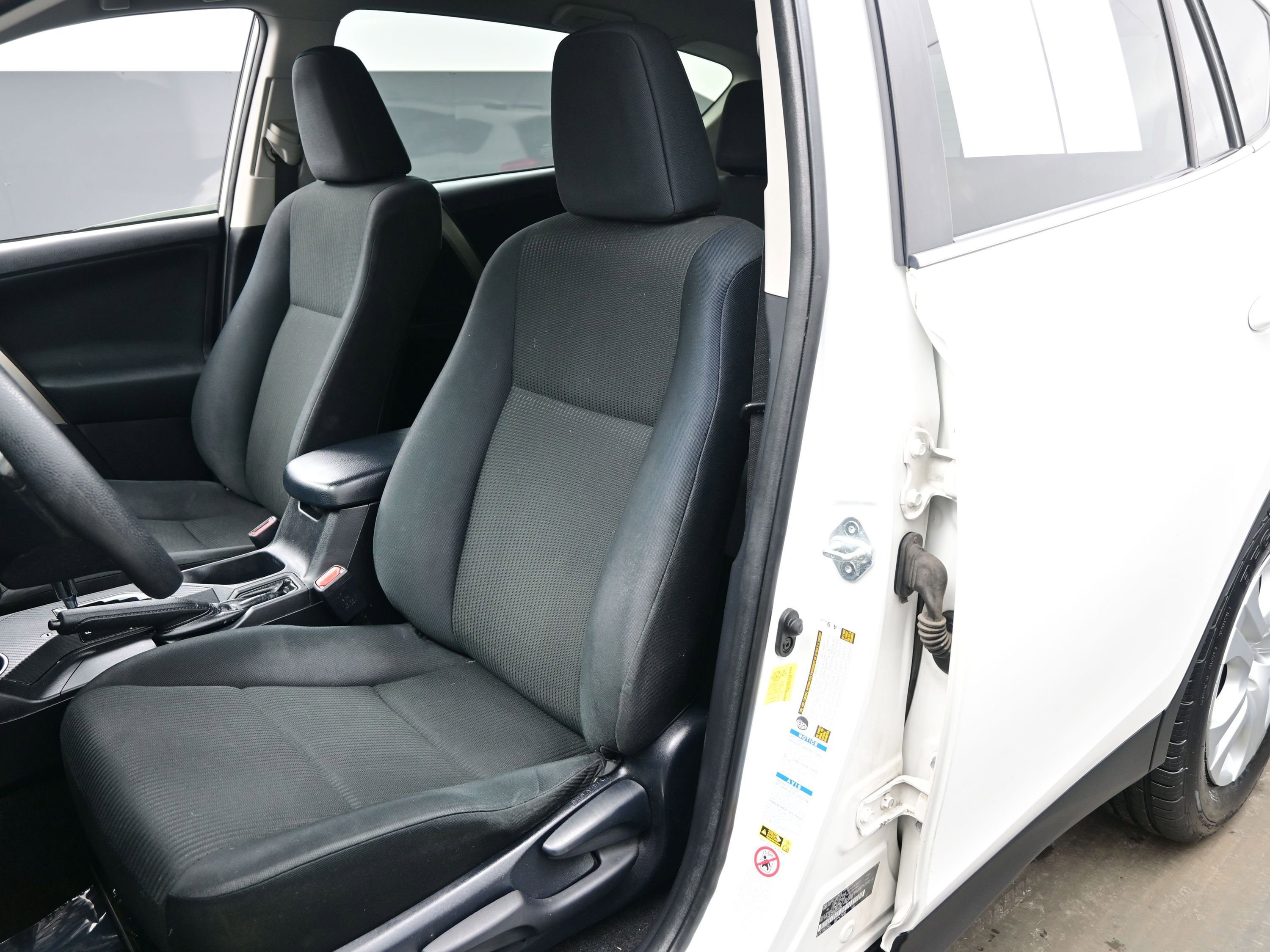 Used 2014 Toyota RAV4 LE image 11