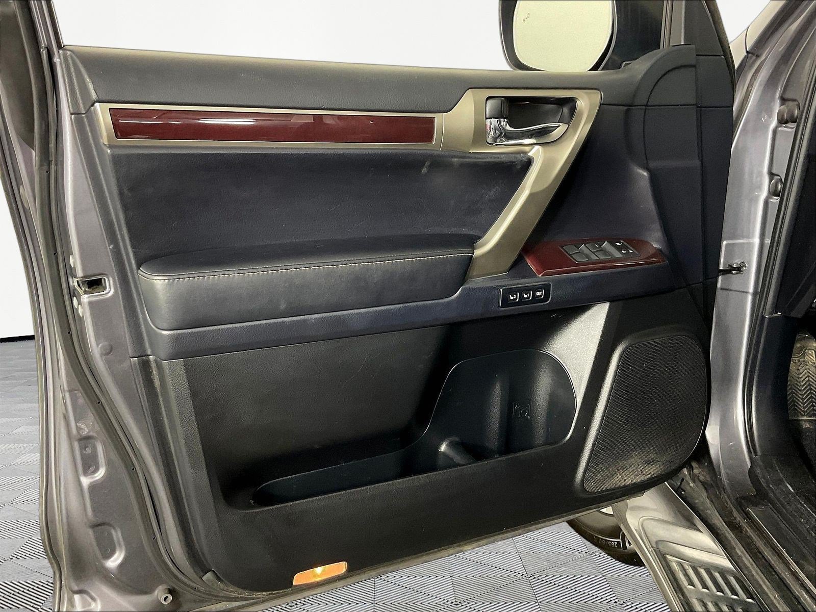 Used 2019 Lexus GX 460 Premium AWD/4WD image 20