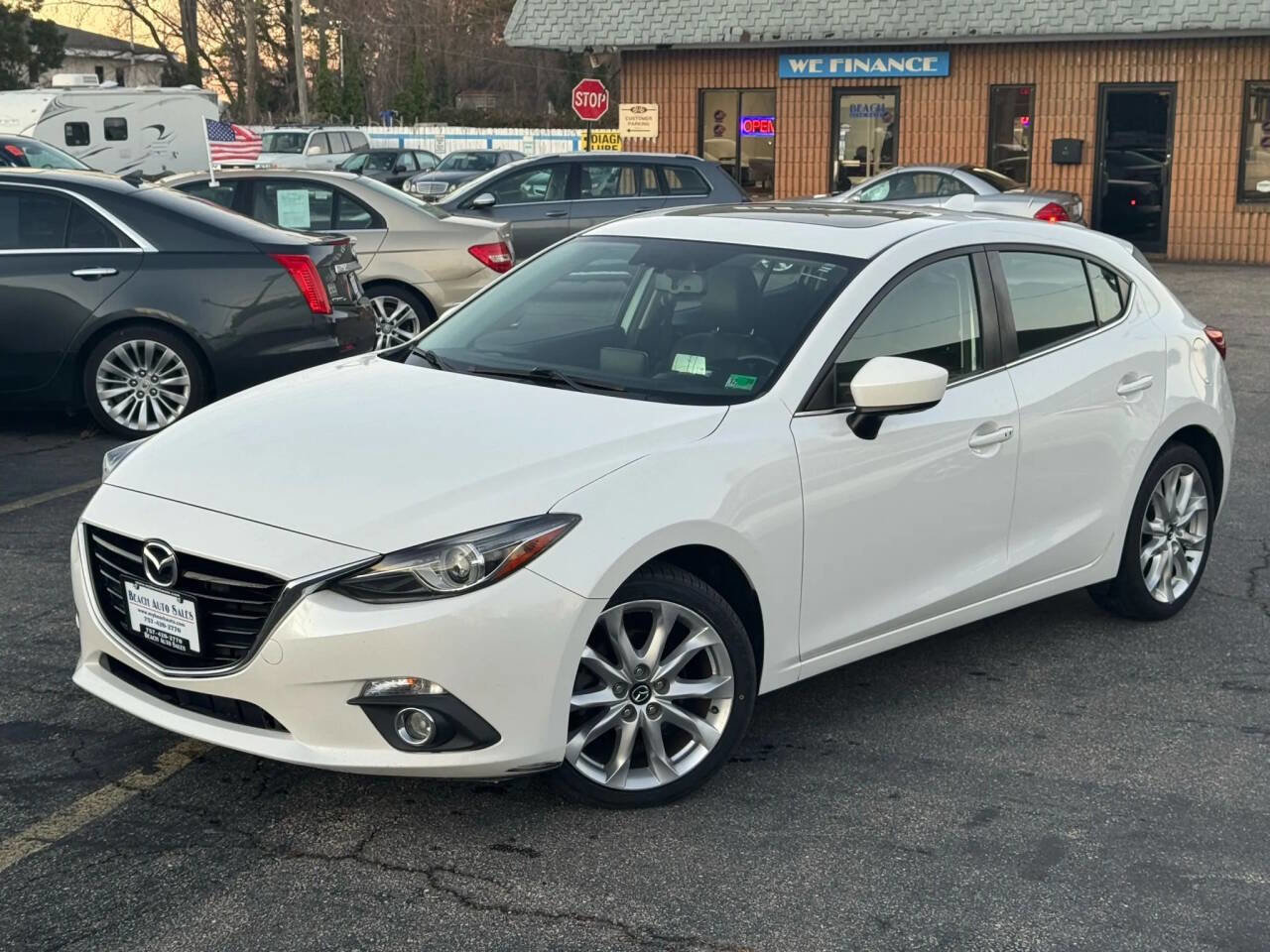 Used 2014 MAZDA MAZDA3 s Grand Touring image 3