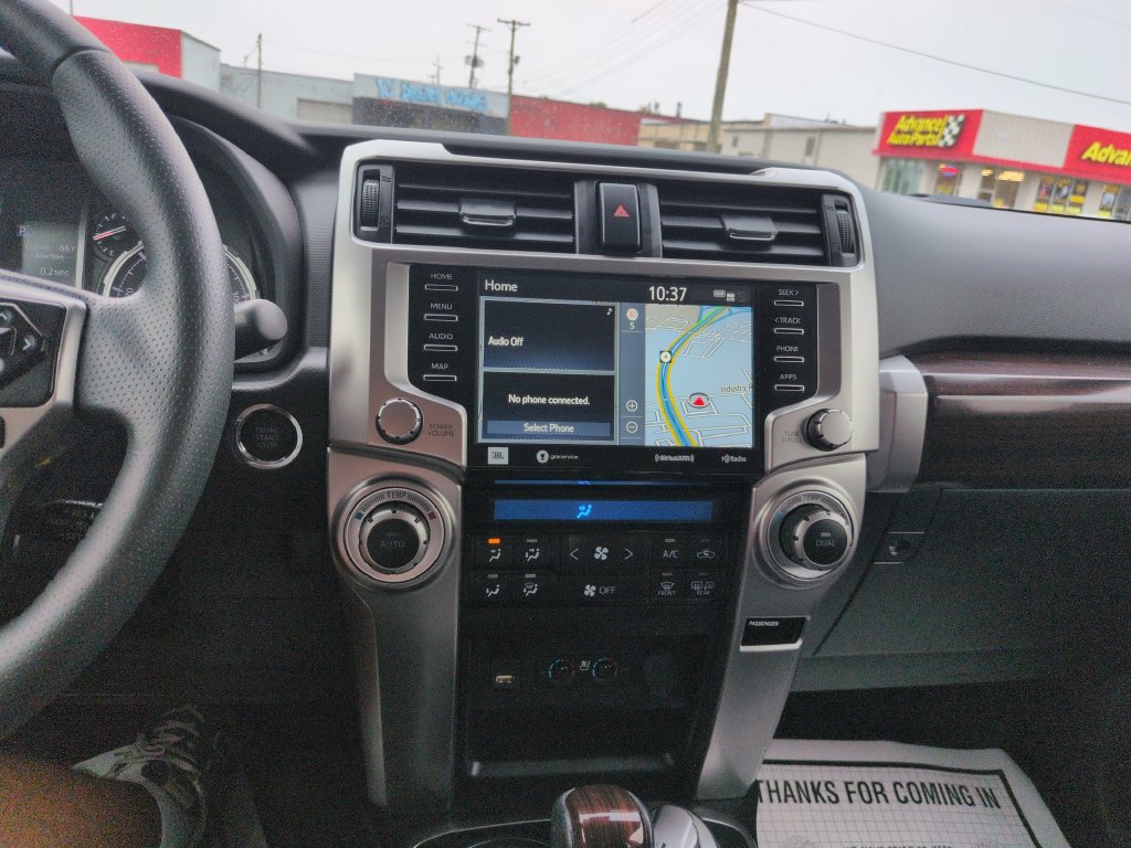 Used 2022 Toyota 4Runner Limited AWD/4WD image 17