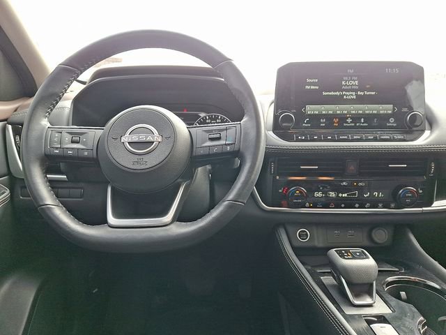 Used 2023 Nissan Rogue SL w/ SL Premium Package image 8