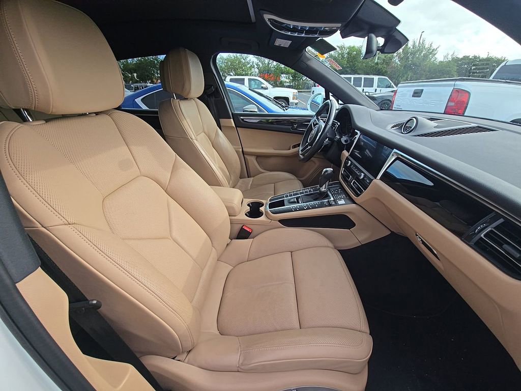 Used 2020 Porsche Macan S w/ Premium Package Plus AWD/4WD image 5