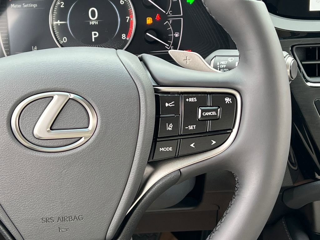 Certified 2025 Lexus ES 350 w/ Premium Package image 15