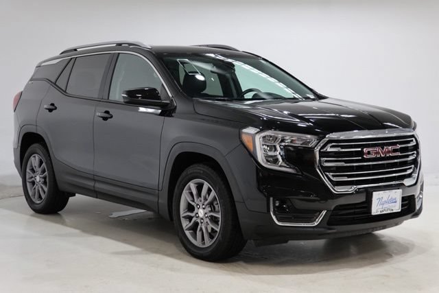 Used 2024 GMC Terrain SLT