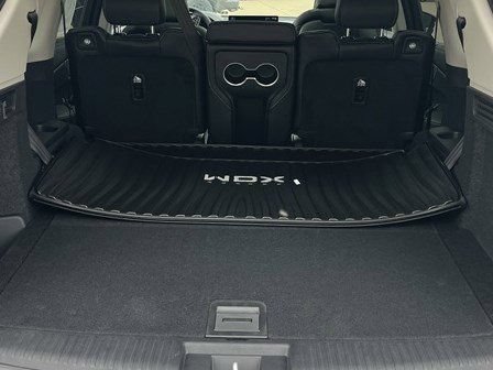 Used 2026 Acura MDX w/ Technology Package FWD image 32