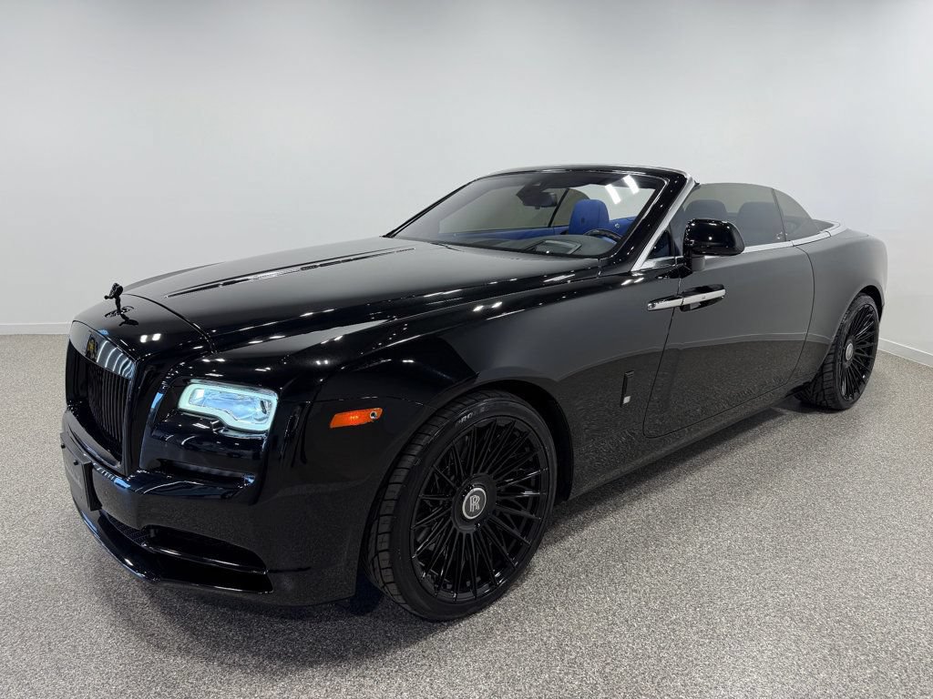 Used 2019 Rolls-Royce Dawn RWD image 11
