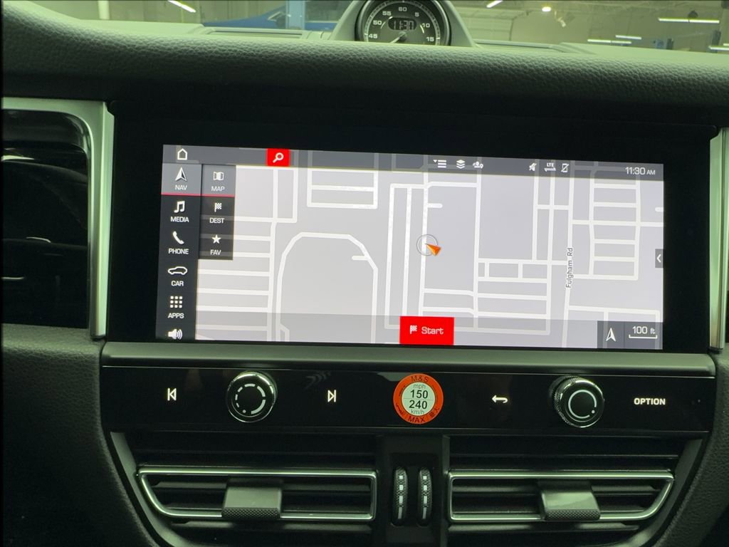 Used 2023 Porsche Macan w/ Sport Chrono Package image 48