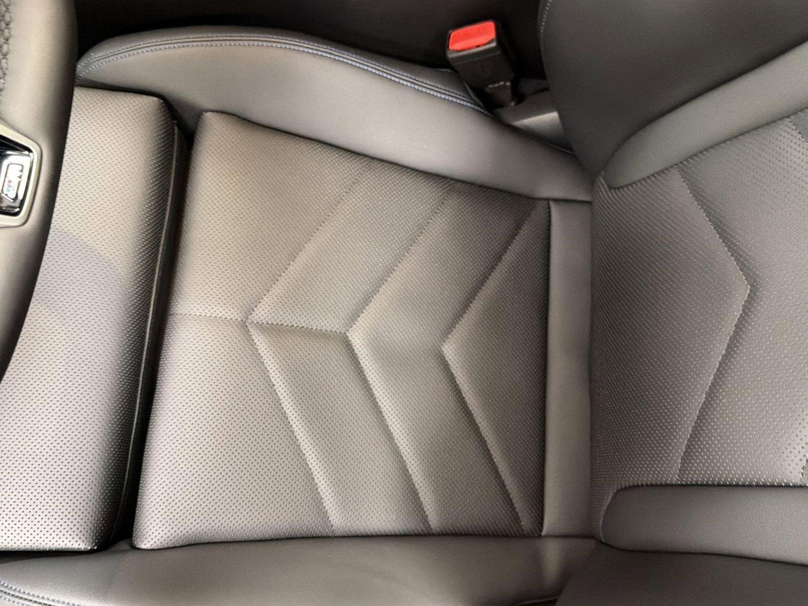 New 2026 BMW 530i xDrive w/ M Sport Package AWD/4WD image 21