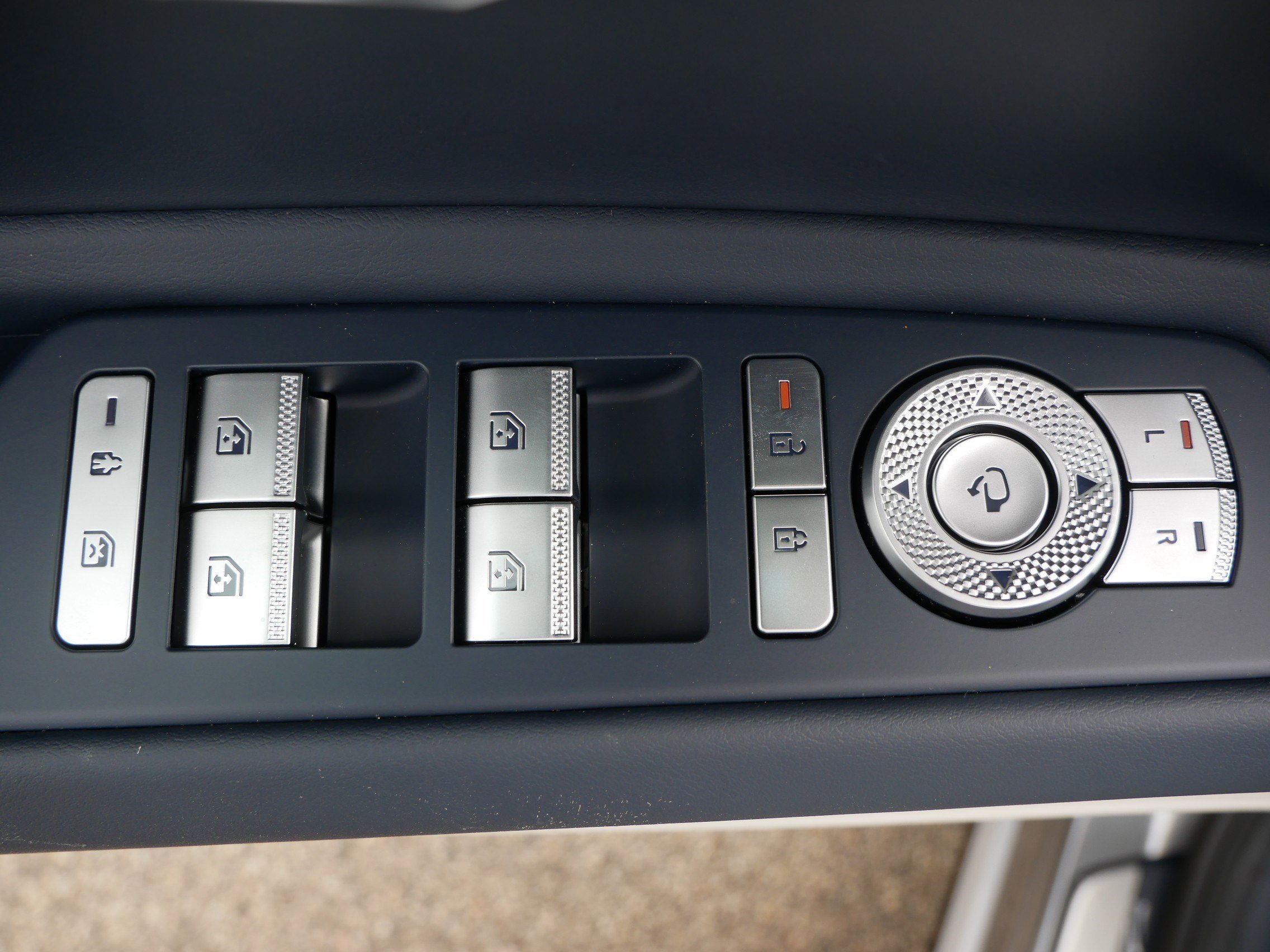 New 2025 Genesis GV80 3.5T Prestige image 8