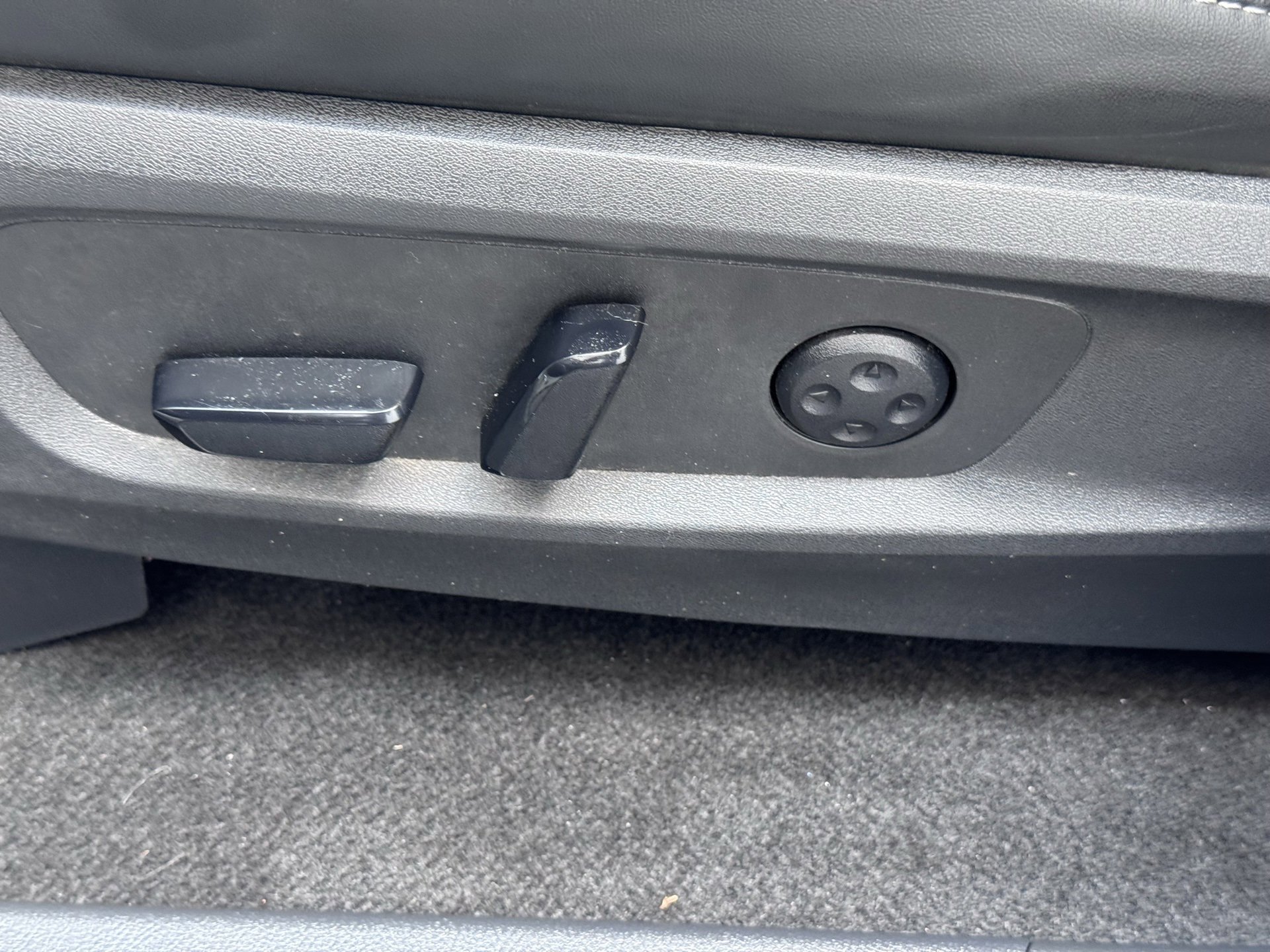 Used 2024 INFINITI QX60 Pure image 24