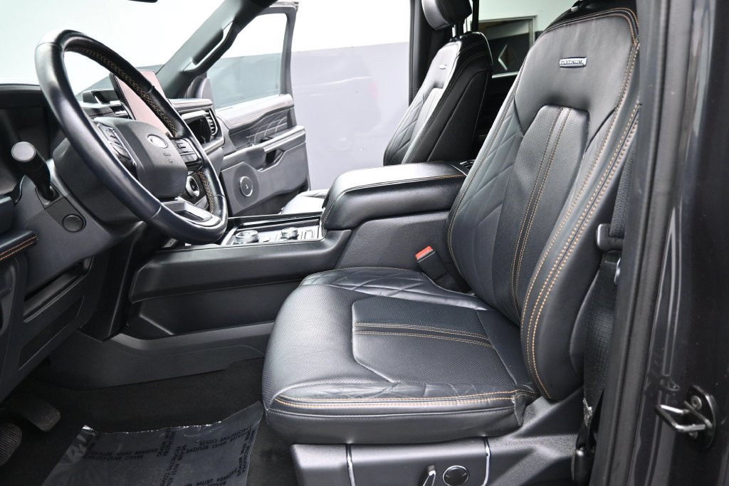 Used 2024 Ford Expedition Platinum AWD/4WD image 10