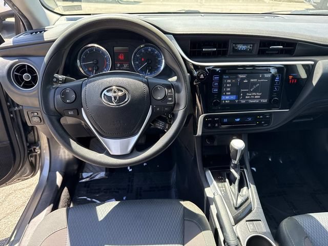 Used 2018 Toyota Corolla LE w/ LE Premium Package w/Moonroof FWD image 18