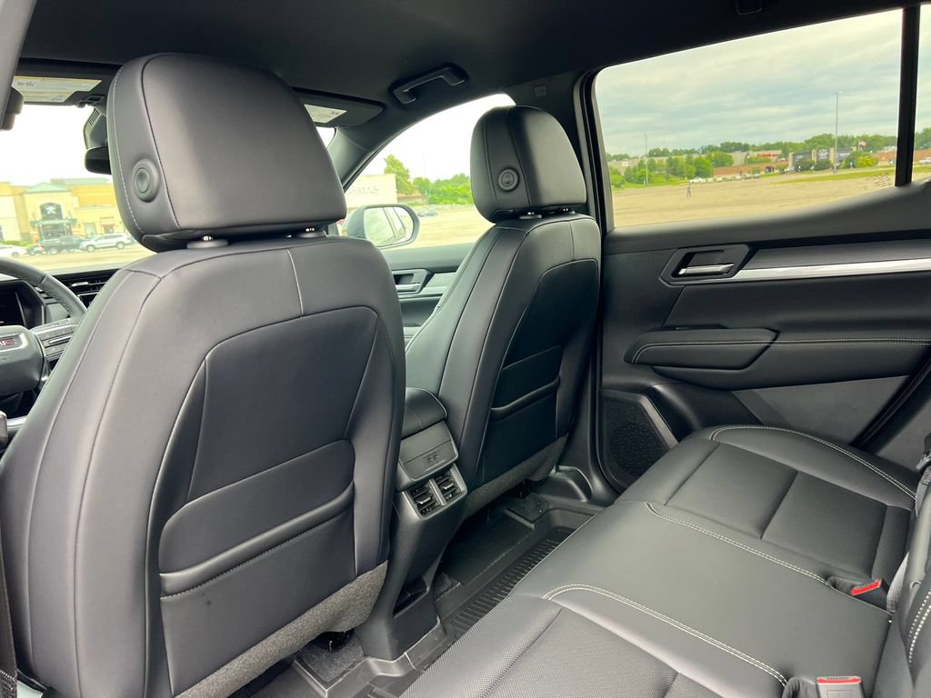 New 2027 GMC Terrain Elevation AWD/4WD image 34