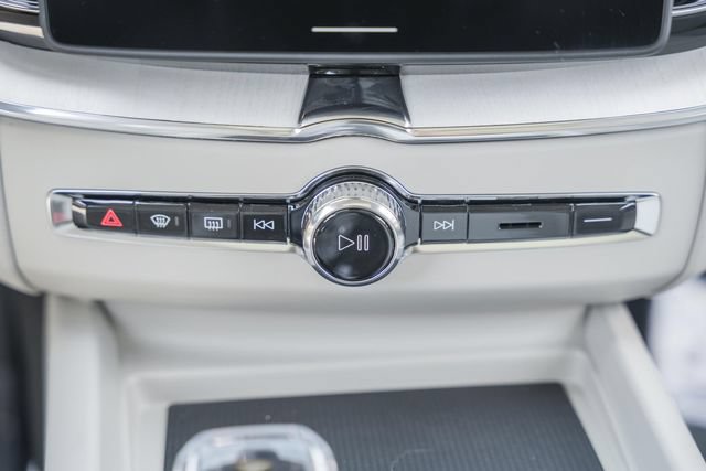 New 2026 Volvo XC60 B5 Ultra w/ Protection Package Premier AWD/4WD image 25