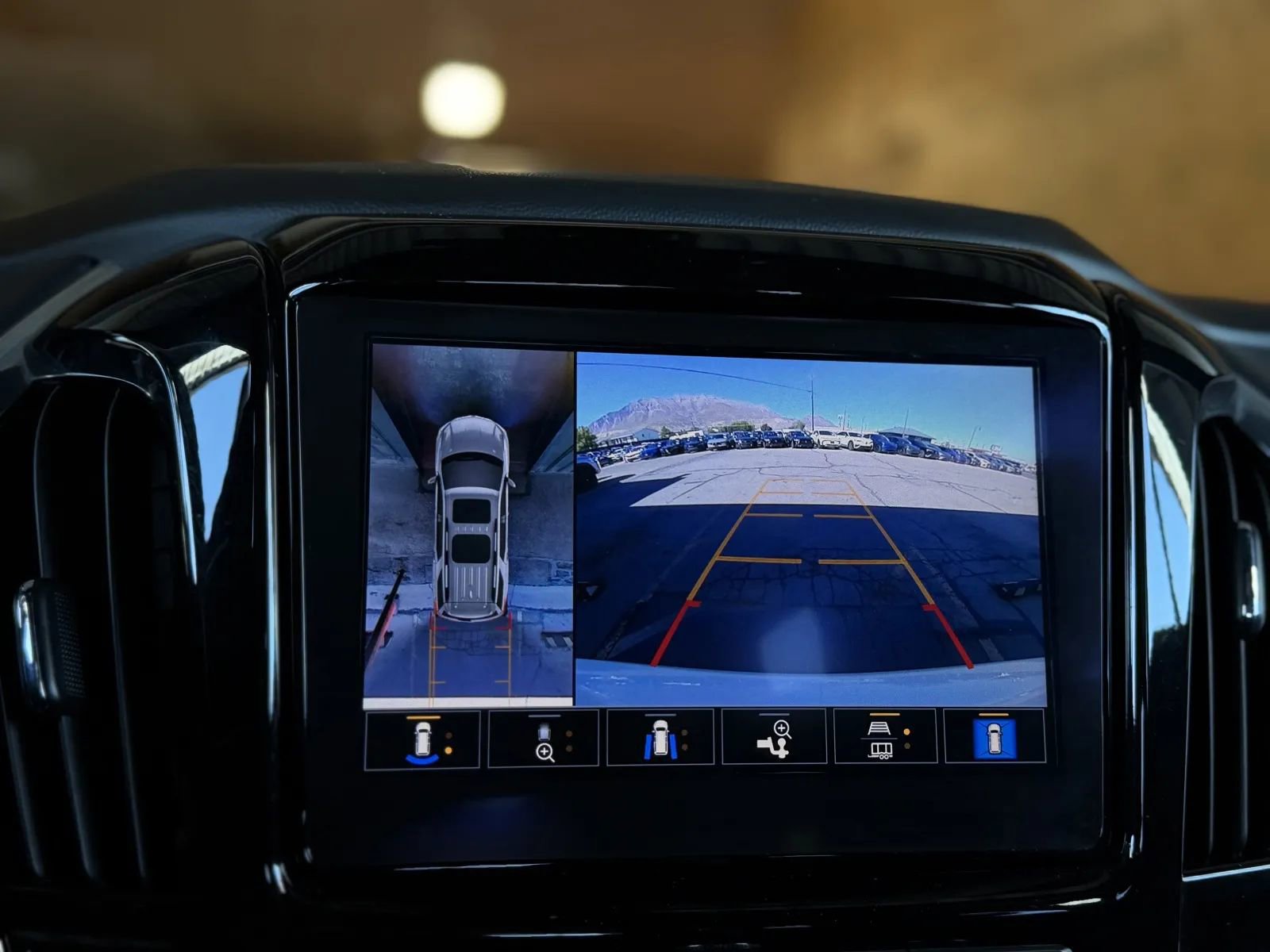 Used 2023 Chevrolet Traverse Premier w/ Redline Edition AWD/4WD image 36