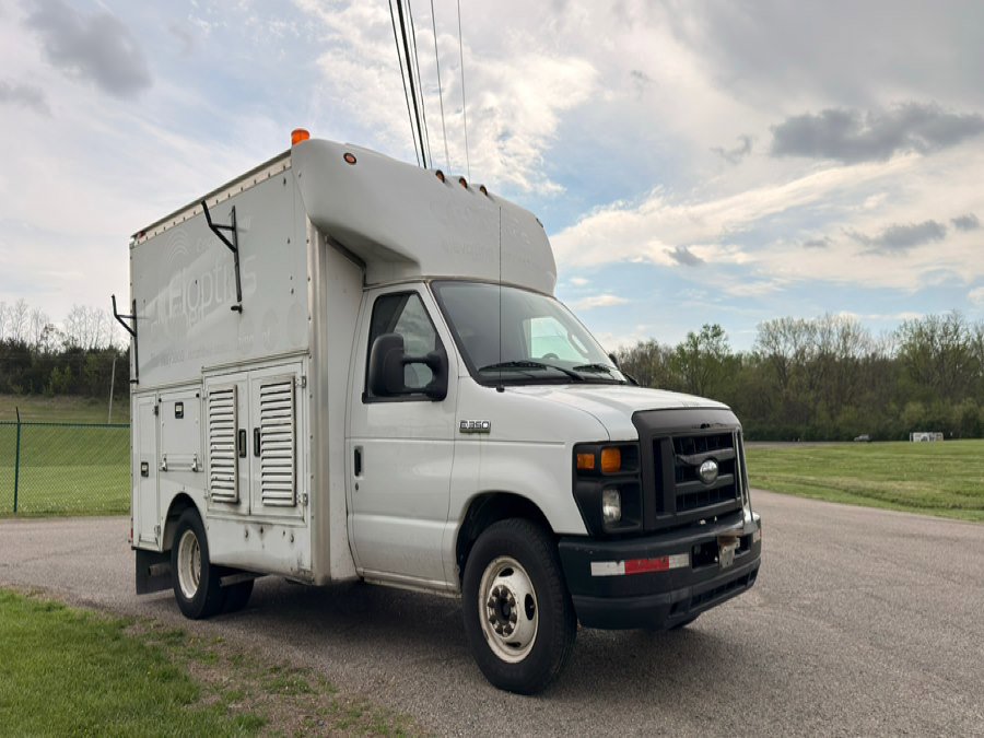 Used 2011 Ford E-350 and Econoline 350 Super Duty RWD image 7