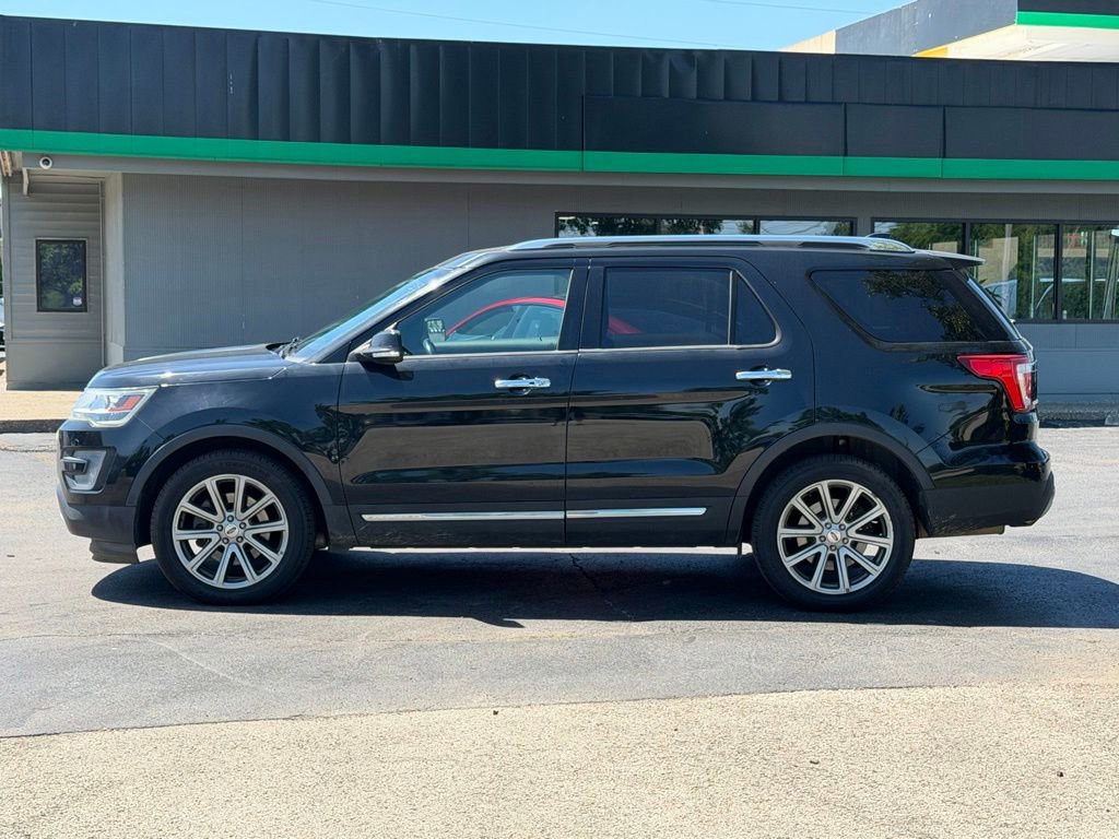 Used 2017 Ford Explorer Limited AWD/4WD image 4